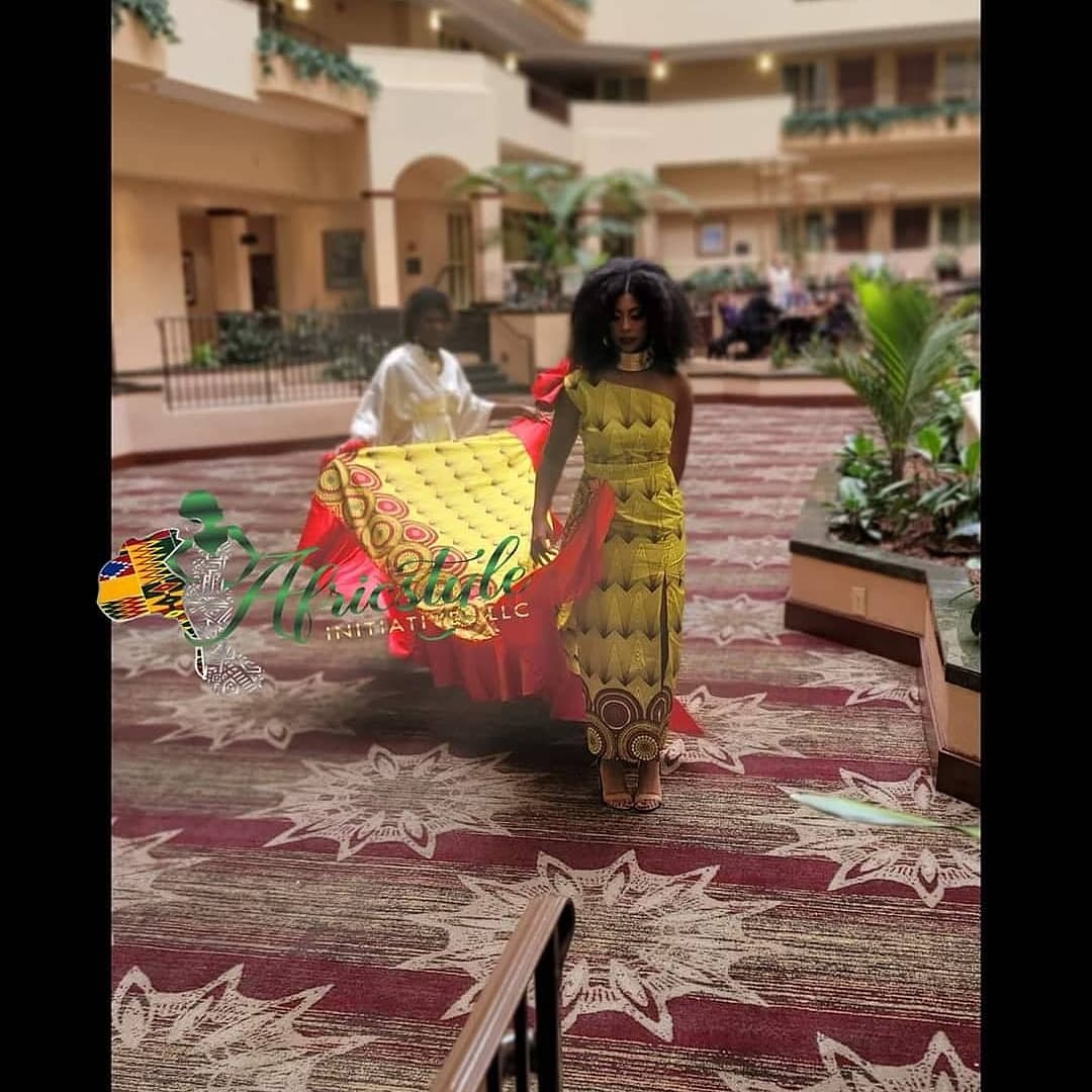 African Print Gown - Detachable Trail